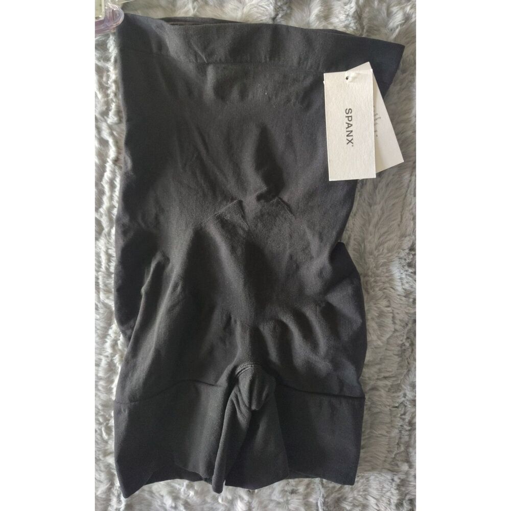NWT Spanx Higher Power Short Seemless Shapewear Very Black Size Small 10382R